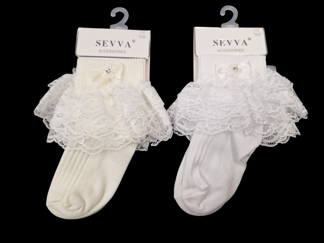 Cream Frilly Ankle Socks
