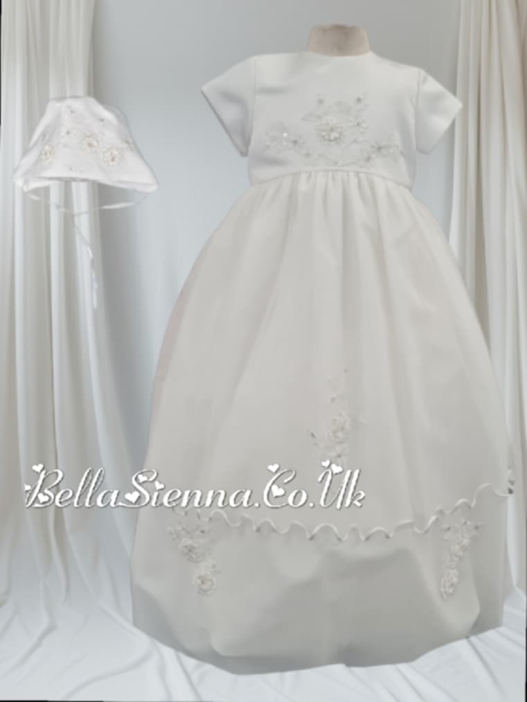 Sarah Louise Beautiful Baby Girls Christening Gown 00153
