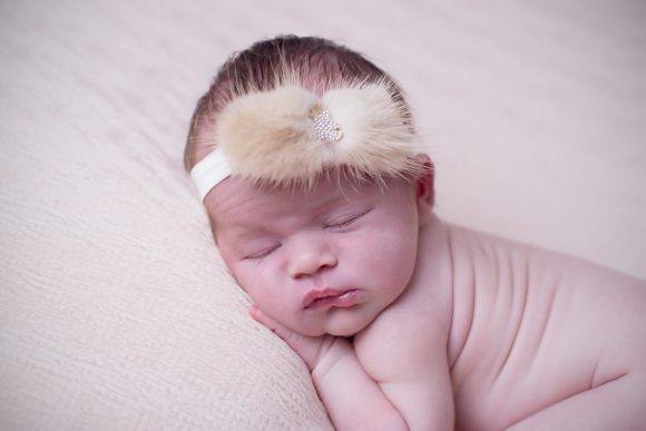 Cute Cute Gorgeous beige Fur with teddy on a soft headband - Onesize