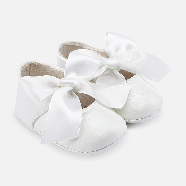 Mayoral Baby White Pram Bow Shoes - 9284