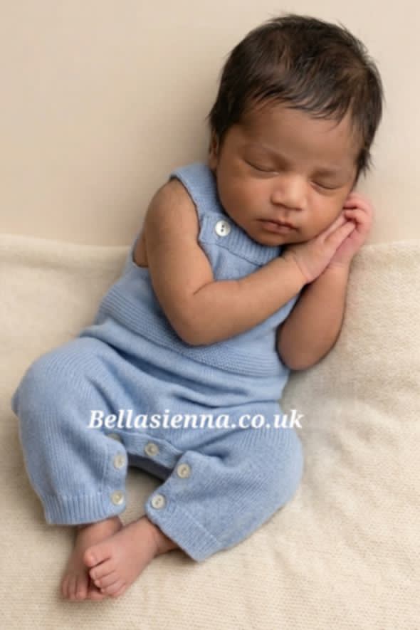 Dandelion Premature Babies Blue Fine Knitted Dungaree 3/5 LBS