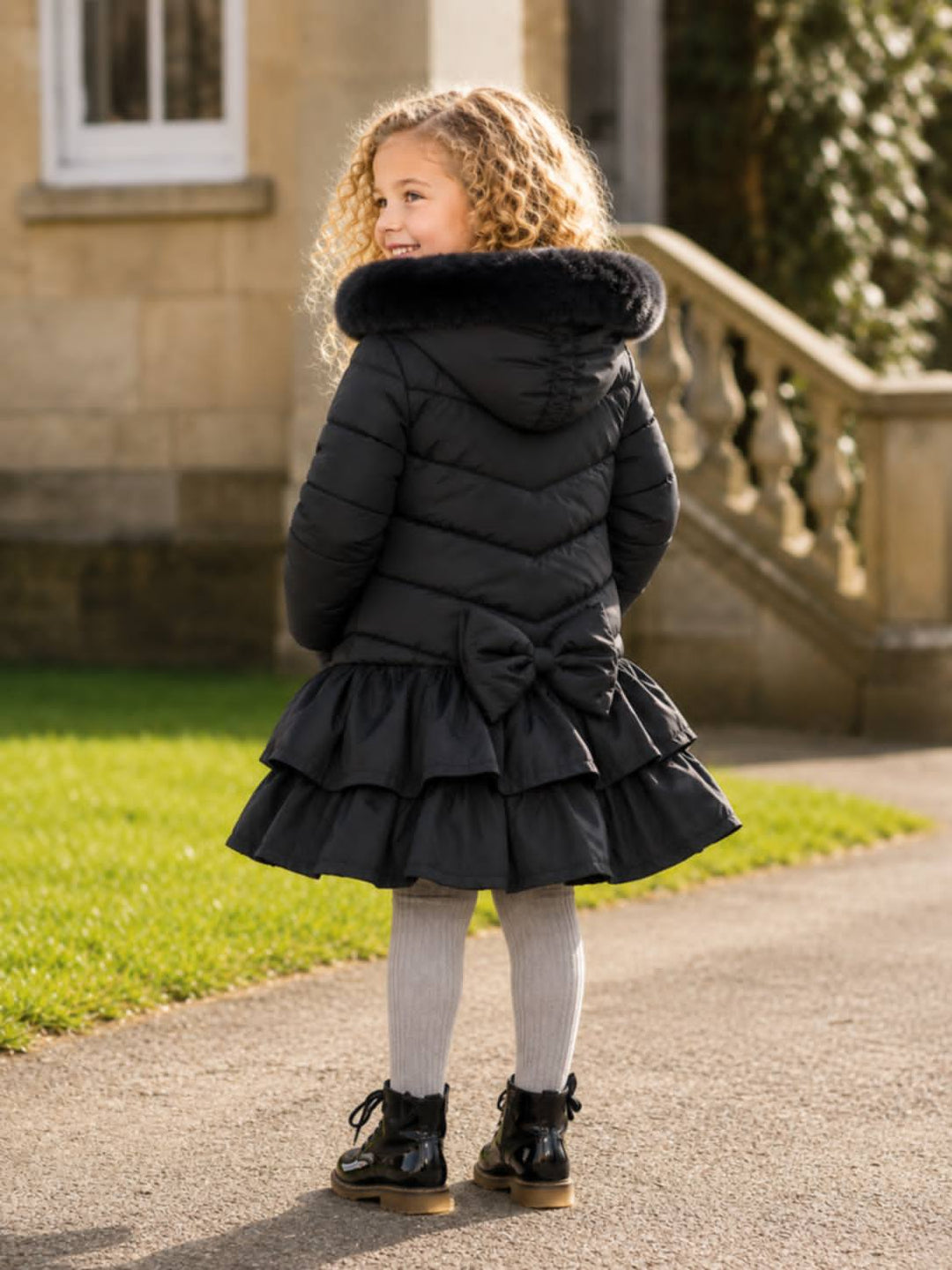 Georgio Bambini Girls Black Hooded Puffer Coat with Faux Fur Trim DH09