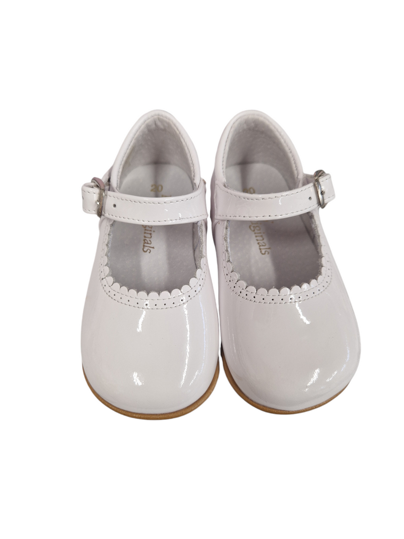 Pretty Originals White Patent Leather Mary Jane Shoes - UE1709