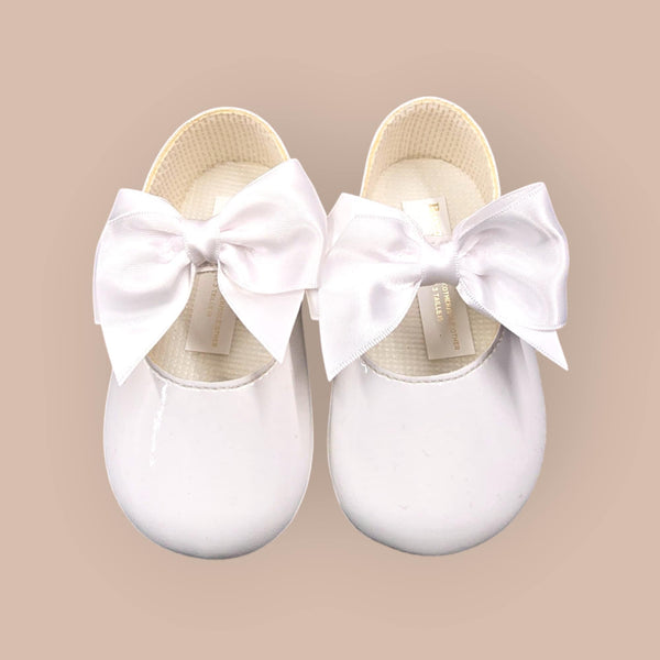 Baypods Baby White Patent Pram Bow Shoes