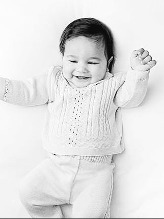 Sarah Louise Baby Boys White Knitted Two Piece Outfit