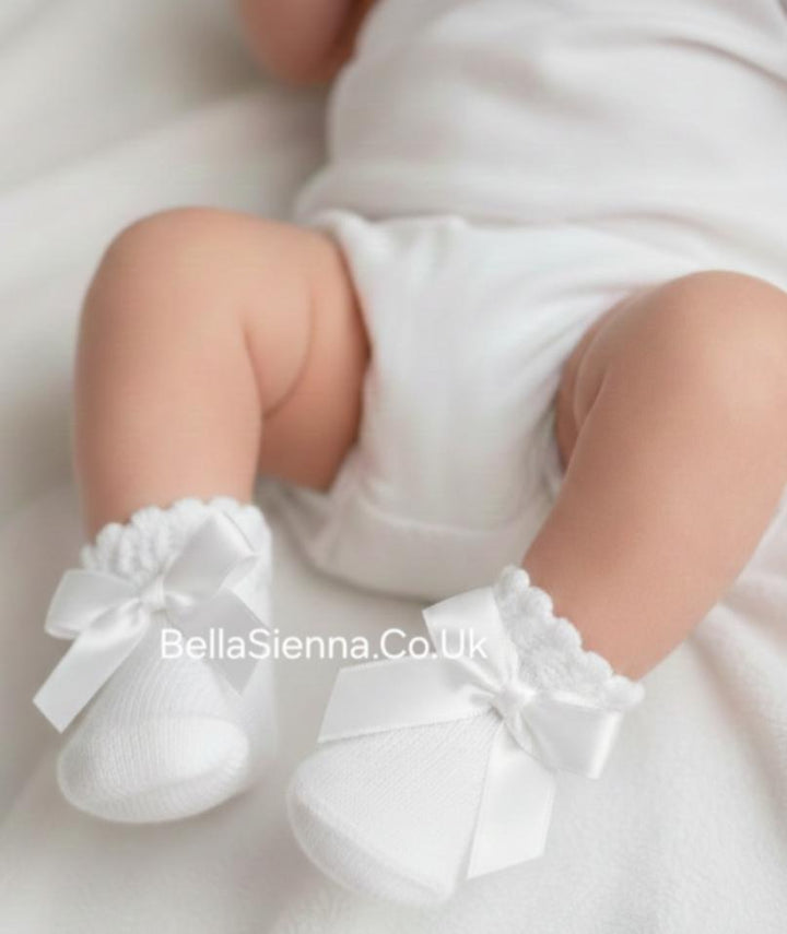 Pocholo Baby White Bow Newborn Ankle Socks  Socks