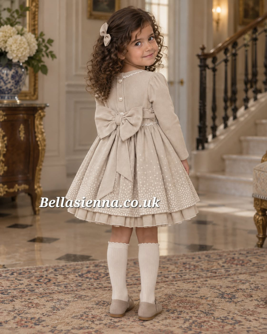 Dbb Collection Beige Dress With Big Bow On The Back - 12202
