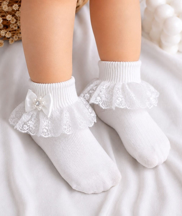 "Samantha" White Filly Ankle Socks