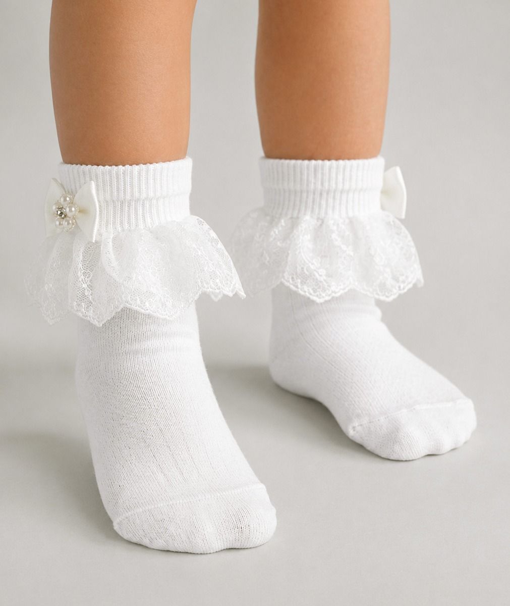 "Samantha" Ivory Filly Ankle Socks