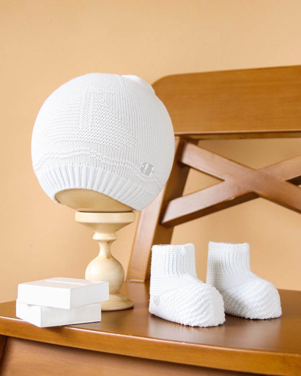 Leo King Boys White Boat Hat And Booties