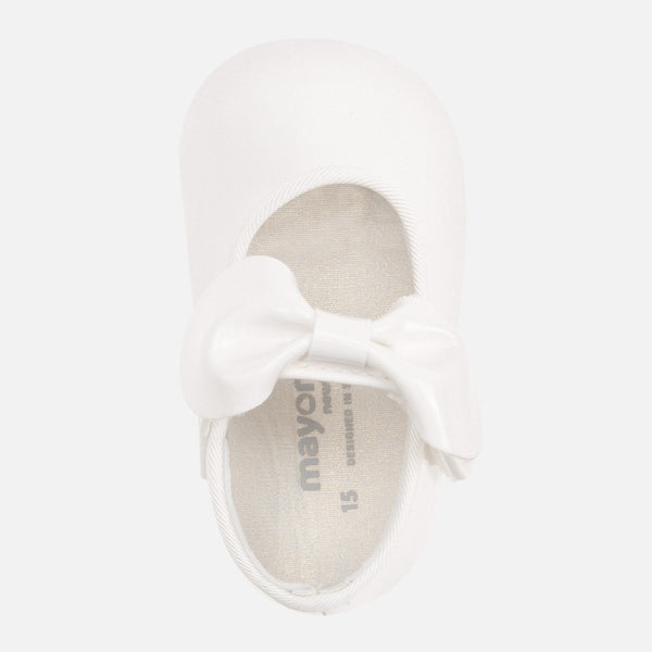 Mayoral White Patent Pre-Walker Pram Shoes