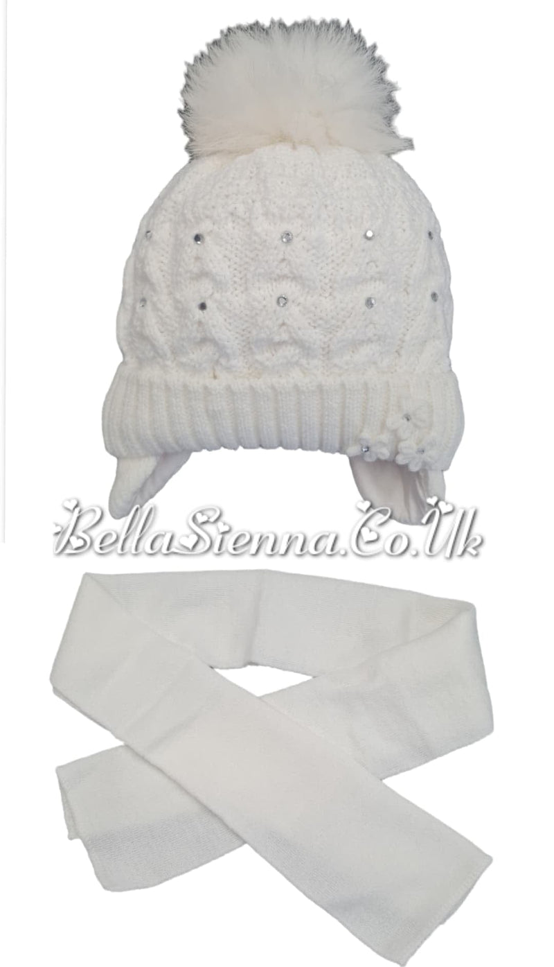Barbaras Luxury Diamanté and Flower Detail Pom Pom Hat And Scarf Set  White