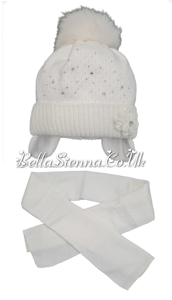 Barbaras Luxury Diamanté and Flower Detail Pom Pom Hat And Scarf Set  White