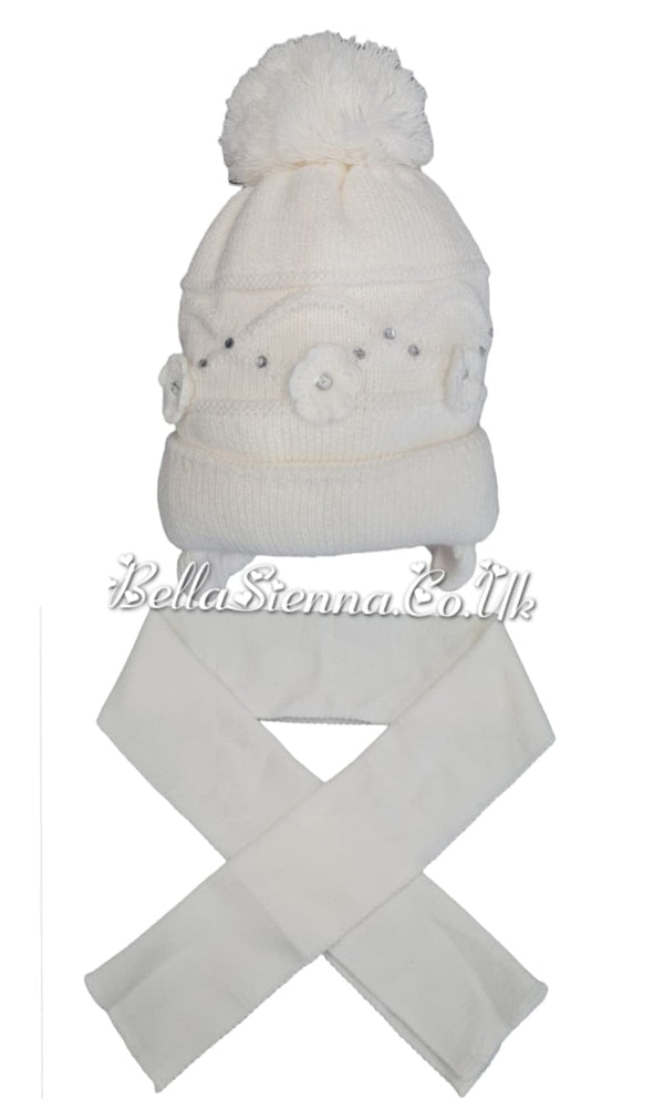 Barbaras Luxury Diamanté and Flower Detail Pom Pom Hat And Scarf Set  White