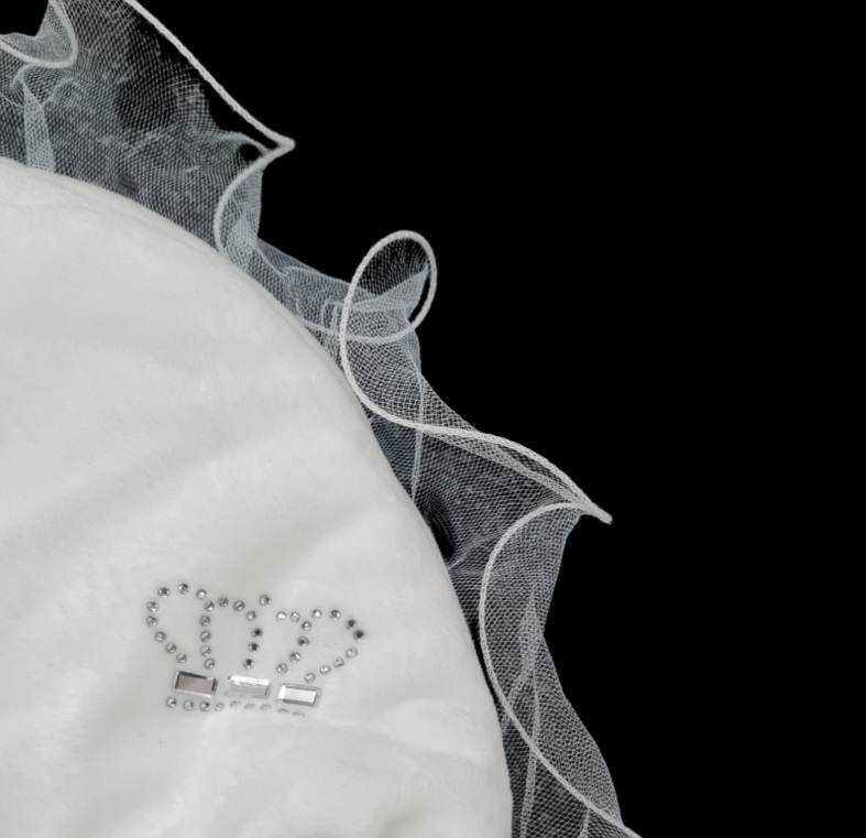 Beau Kid Soft Velour Ivory Baby Nest