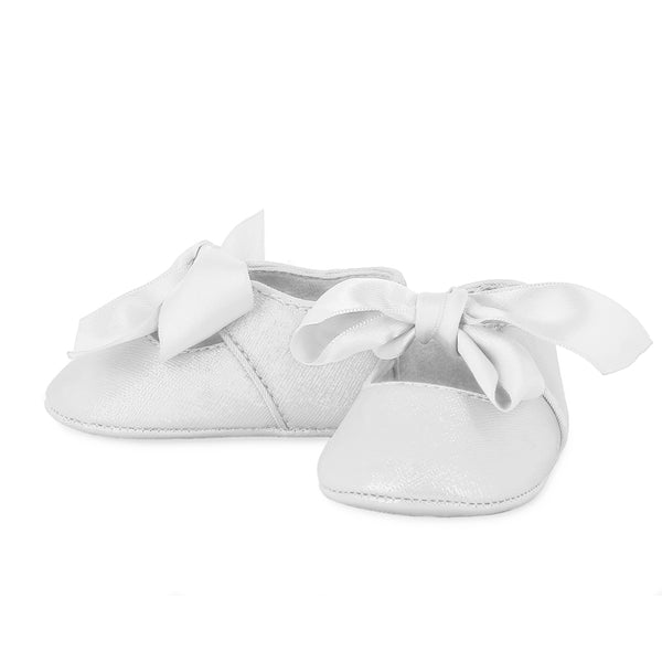 Mayoral white Mary Jane prams shoes with white tie satin bow.