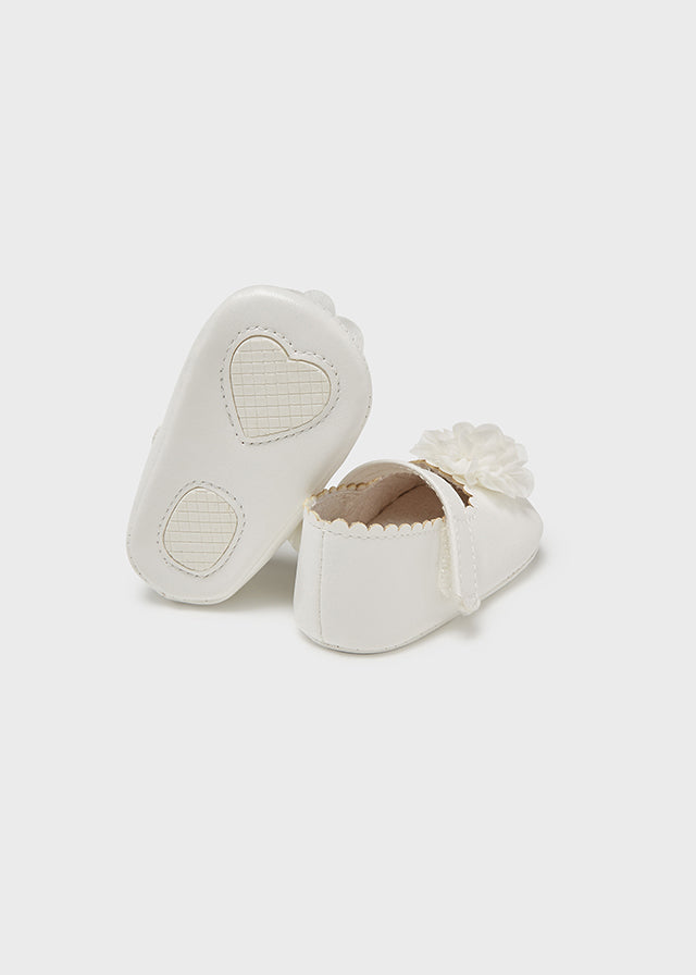 Mayoral White Shoes with flower newborn girl