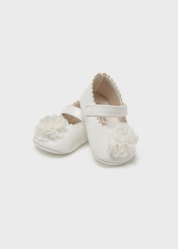 Mayoral White Shoes with flower newborn girl