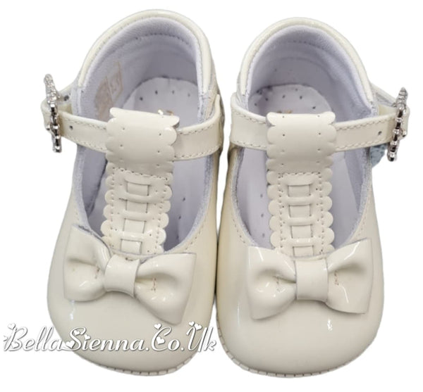 Pretty Originals Ivory Patent Leather Bow Pram Shoes With Diamante Buckle - UE03273D